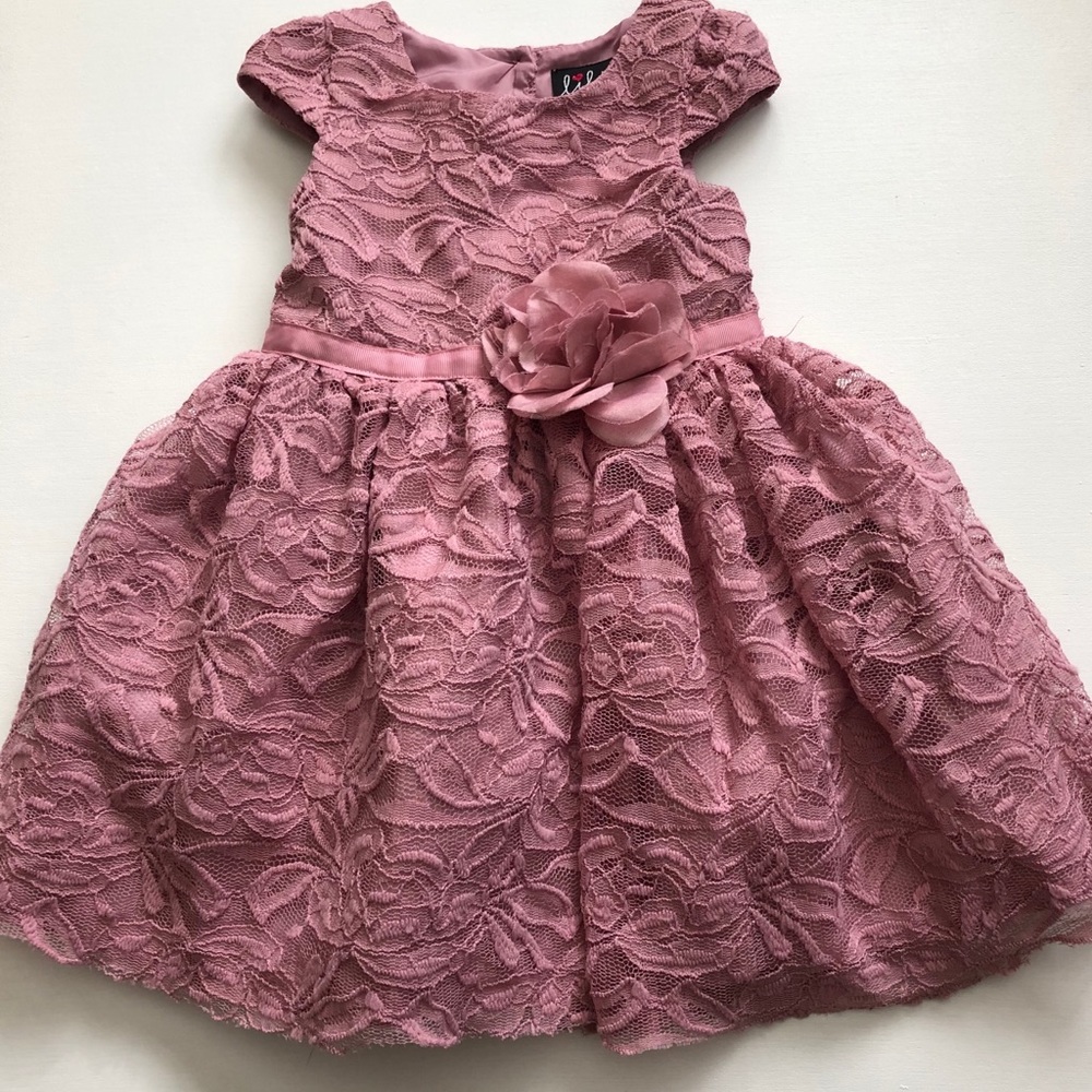 3T lace dress
